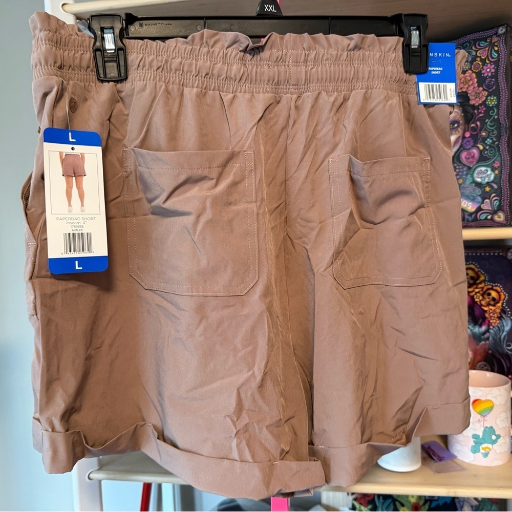 Danskin Paperbag Waist Shorts Size L Performance Fabric NWT 4” Inseam - Picture 5 of 8